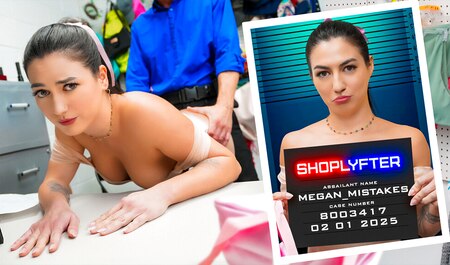 Запалил балеринку и четко трахнул сквозь ширинку...